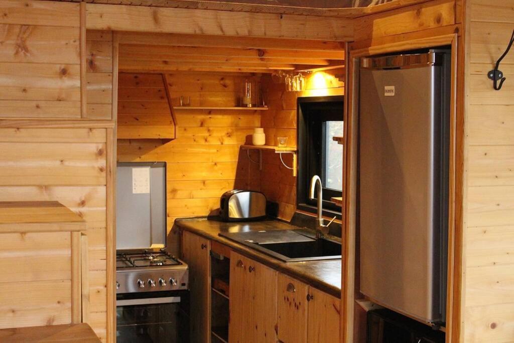 Myinsolite - Tiny-House, Jacuzzi, Brasero, Piscine Aigues-Mortes Exterior photo